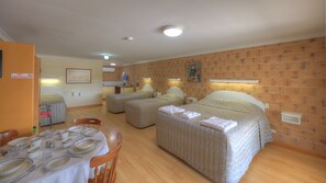 Family Room | 1 bedroom, iron/ironing board, WiFi, bed sheets