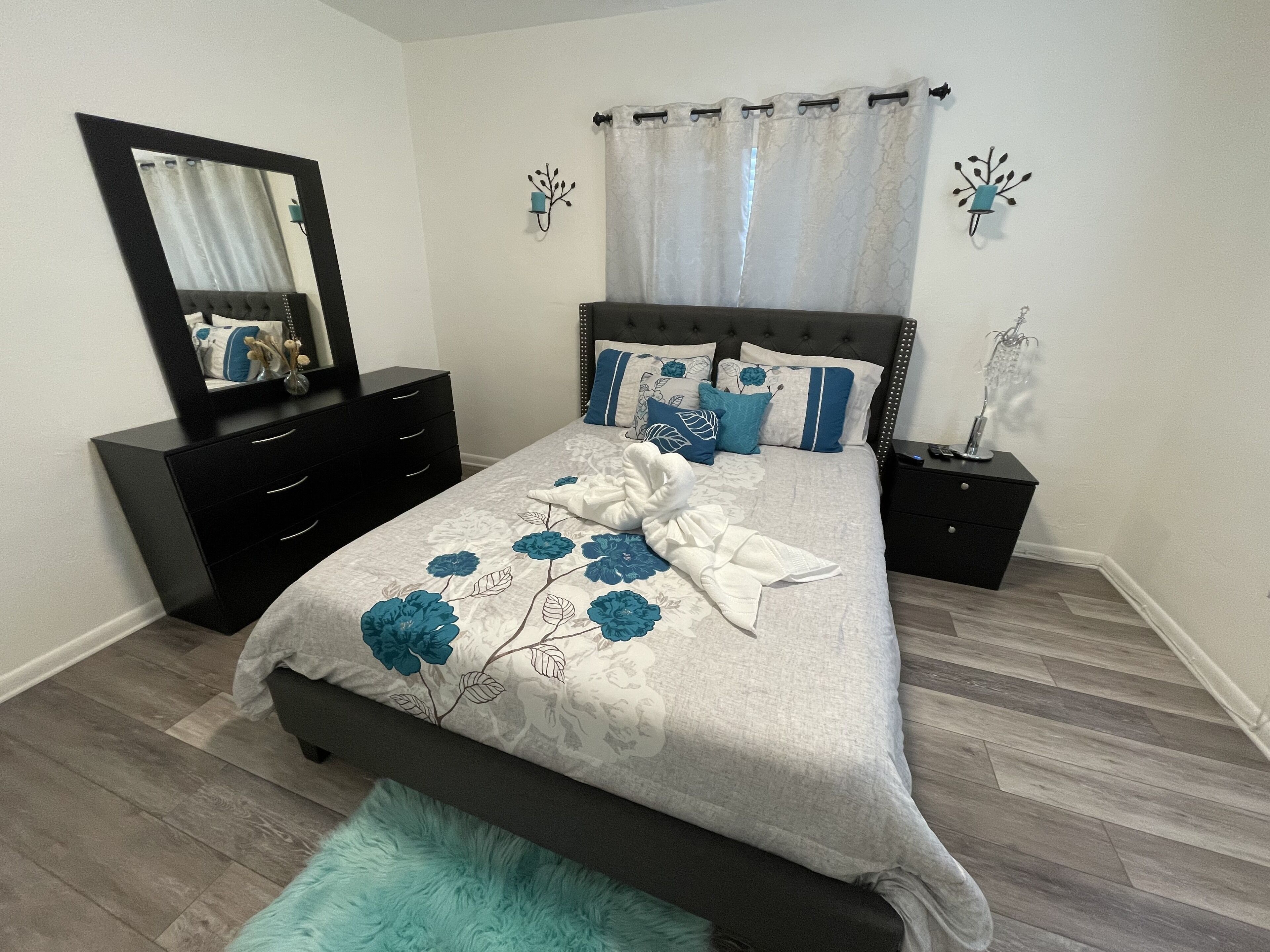 2 habitaciones, tabla de planchar con plancha y wifi gratis 