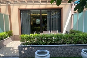 Outdoor dining - 5 STAR LUXURY TOWNHOUSE-HUA HIN (Hua Hin)