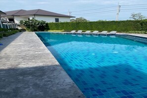 Outdoor pool - 5 STAR LUXURY TOWNHOUSE-HUA HIN (Hua Hin)