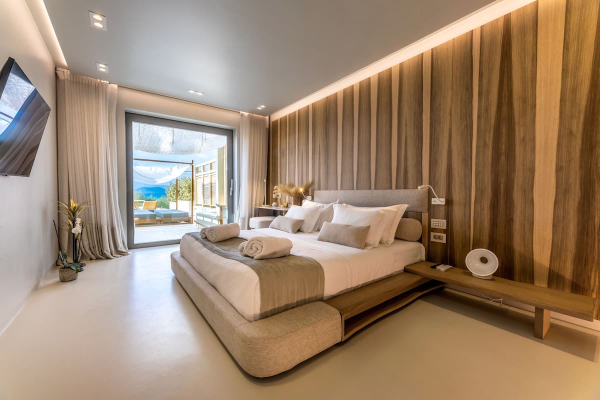 Suite monolocale Luxury | Minibar, una cassaforte in camera, con arredamento individuale