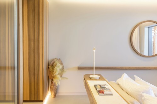 Avgoustos Suites - Adults only