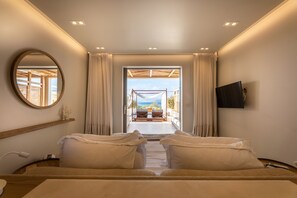Deluxe Studio Suite