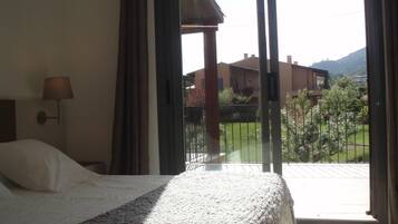 2 slaapkamers, een strijkplank/strijkijzer, gratis wifi, beddengoed