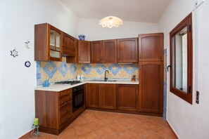 Refrigerador, horno, parrilla de estufa y lavavajillas 