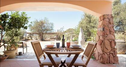 Apartment Colori della Sardegna in Villa Belvedere close to the Beach