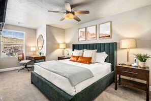 5 bedrooms, free WiFi, bed sheets