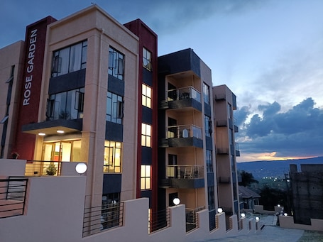 Fachada de la propiedad