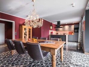 تناول الطعام