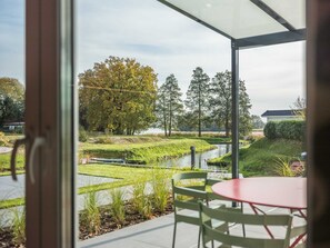 Interior - Luxury apartment 122 m² directly on the water with boat - Luxus FeWO direkt am See mit (Krakow am See)