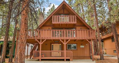 Redwood Lodge by Destination Big Bear : Close to Snow Summit and Short Drive to Lake & Village! Air Hockey!