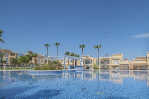 Utomhuspool