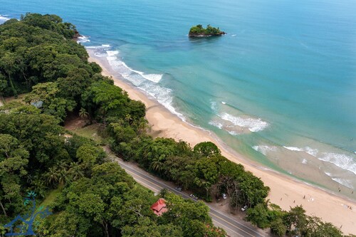 Beachfront X T Sea - Surf Spot with AC and FiberOp