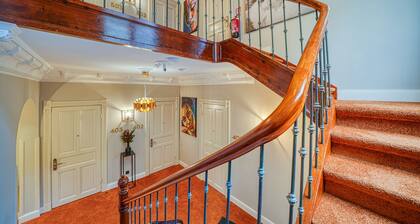 Villa Boutique 115 by INA