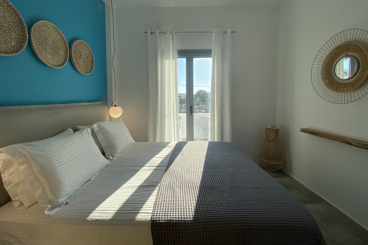 Quarto triplo superior | 1 quarto, cofres nos quartos, quartos à prova de som