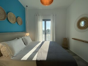 Superior Triple Room | In-room safe, soundproofing, iron/ironing board, free WiFi - Marton Perissa (Santorini)