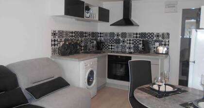 Residence Valissou - Appartement décoration noir et blanc