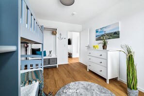 2 habitaciones, cuna de viaje y wifi gratis