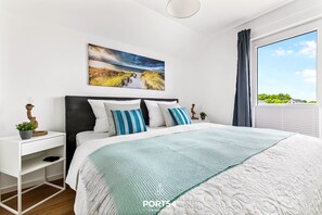 2 عدّة غرف نوم وسرير سفر وواي فاي مجانًا وملاءات أسرّة