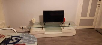 Residence Mifaly - Red and white decor apartment