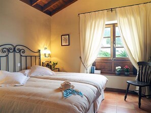 3 Schlafzimmer, Bügeleisen/Bügelbrett, Reisekinderbett, kostenloses WLAN