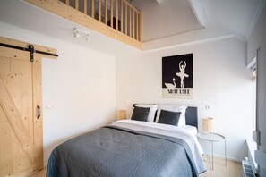 2 slaapkamers, reisbedje, gratis wifi, beddengoed