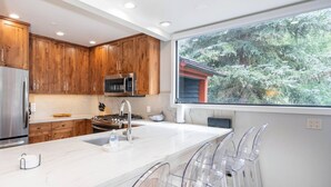 Condo, 3 Bedrooms, Mountain View | Private kitchen - Lift 7 Lodge by Exceptional Stays (Telluride)