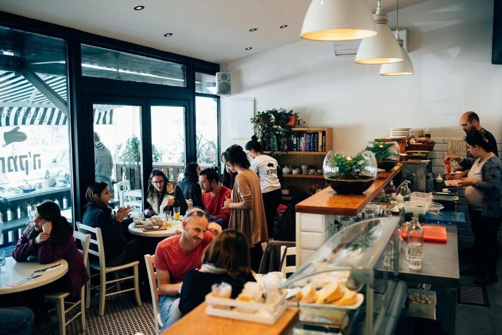 5 restaurants, breakfast, lunch, dinner served; Mediterranean cuisine 