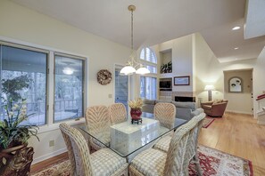 Interior - Sunset Rentals | Huntington 7624 (Hilton Head Island)