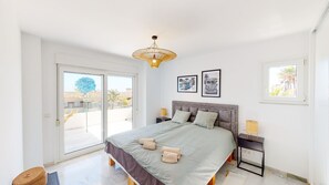 2 Schlafzimmer, Zimmersafe, Bügeleisen/Bügelbrett, kostenloses WLAN
