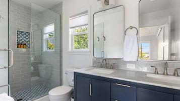 Bathtub, hair dryer, towels