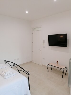 1 Schlafzimmer, Bügeleisen/Bügelbrett, kostenloses WLAN, Bettwäsche