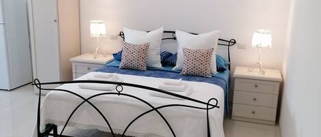 1 Schlafzimmer, Bügeleisen/Bügelbrett, kostenloses WLAN, Bettwäsche