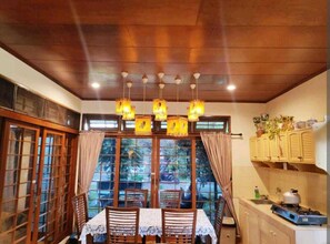 Dining - Designer Villa Tokyo (Jawa Barat)