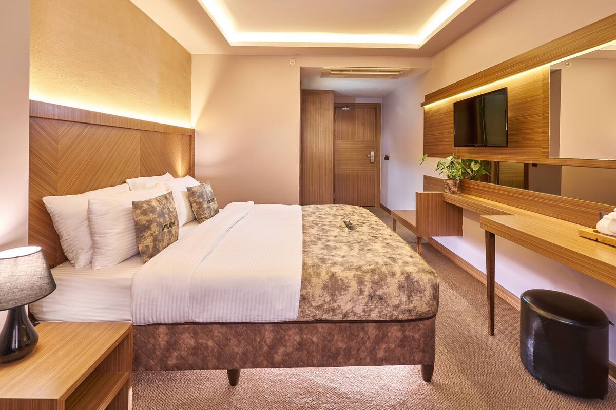 Minibar, in-room safe, blackout curtains, soundproofing