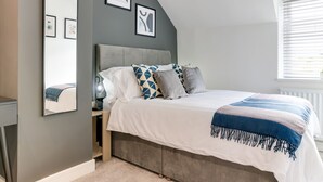 House - Beam End Cottage (Scarborough)