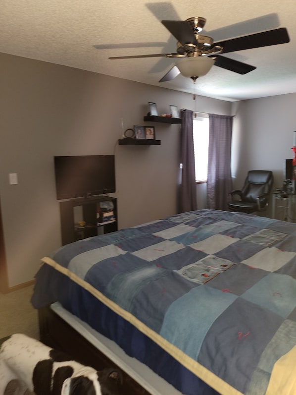 2 bedrooms, desk, free WiFi