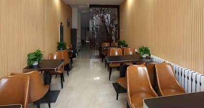 Greentree Alliance Hulunbeier Zhalantun Railway Station Hotel