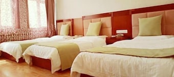 Greentree Alliance Hulunbeier Zhalantun Railway Station Hotel