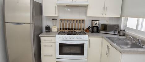 Tavolo da pranzo, isola per cucina