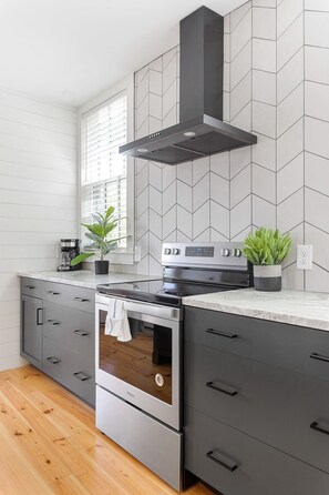 Fridge, microwave, oven, stovetop - Design Dream - Modern Luxury 4BR | Walk to King! (Charleston)