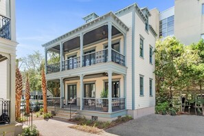 Exterior - Design Dream - Modern Luxury 4BR | Walk to King! (Charleston)