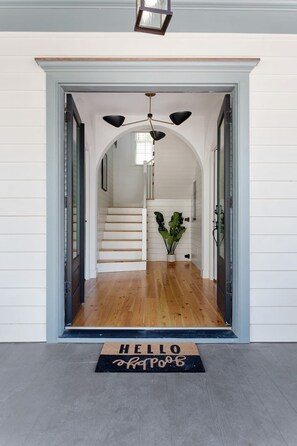 Interior - Design Dream - Modern Luxury 4BR | Walk to King! (Charleston)