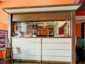 Ảnh chưa phân loại, 3 trong số 24 ảnh, nút