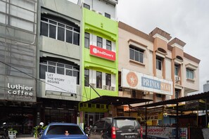 Exterior - OYO 3929 8angau Mas (Palembang)