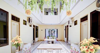 OYO 90052 Star House