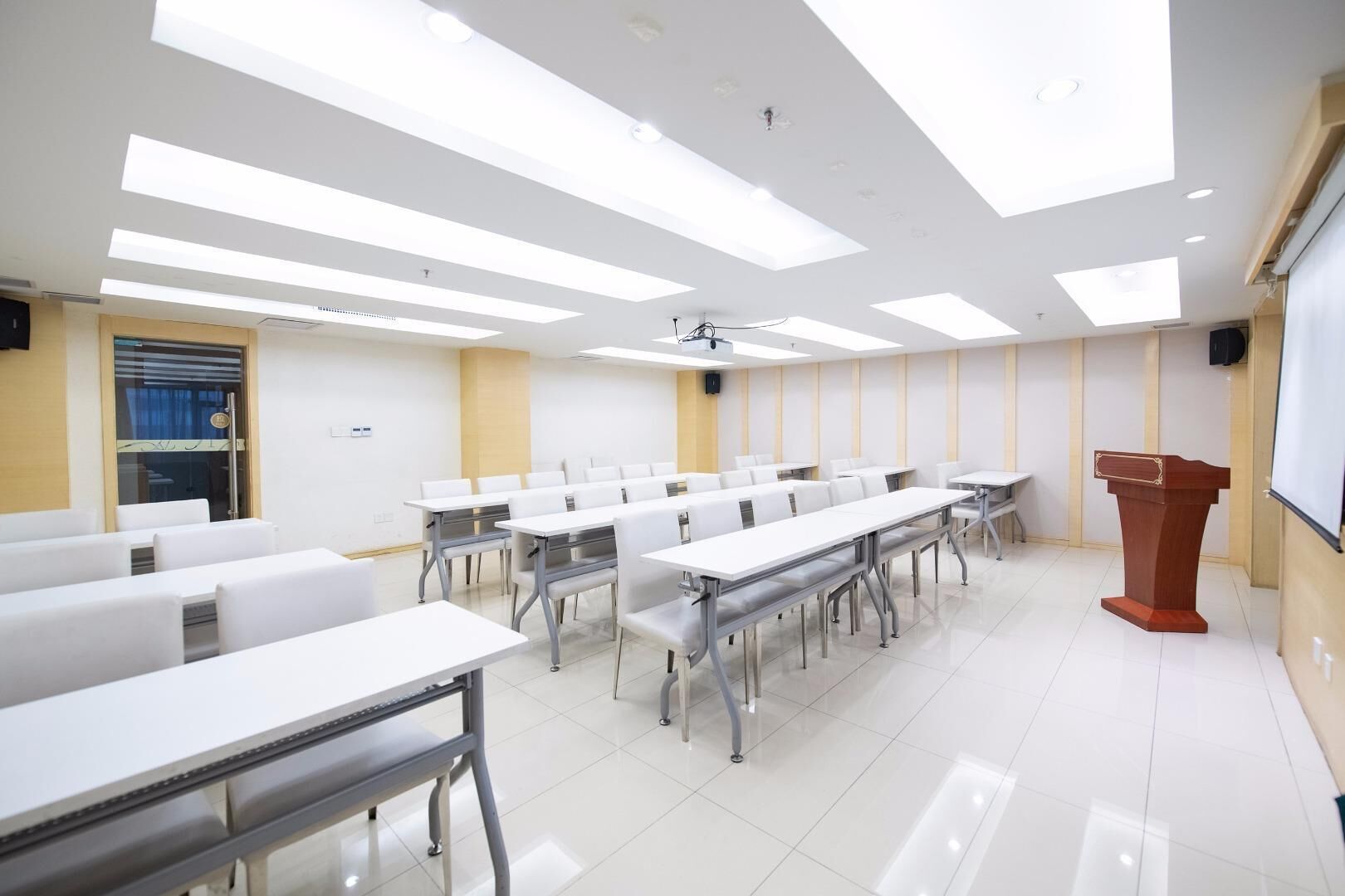 الإطلالة من المنشأة