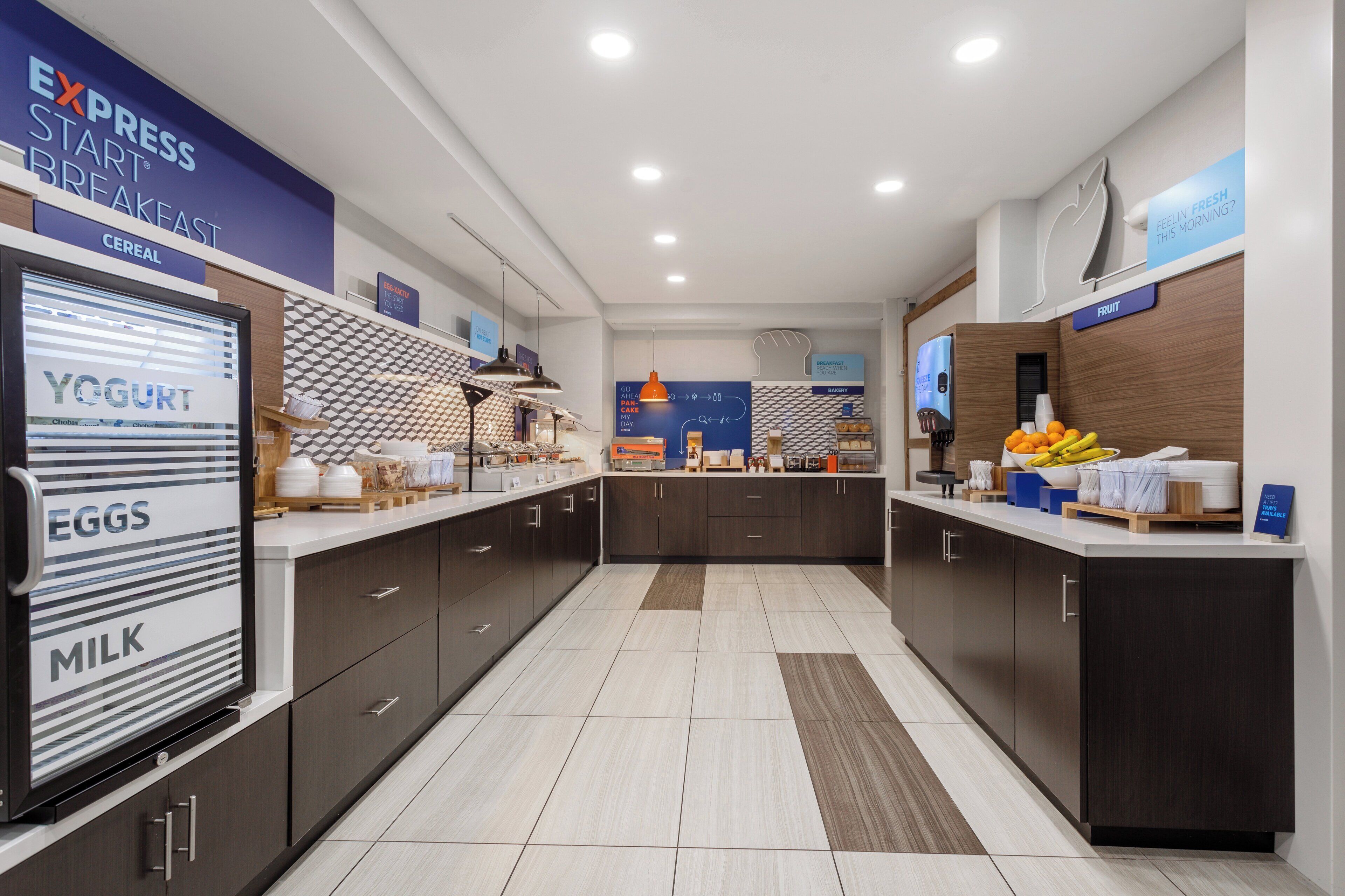 free daily full breakfast