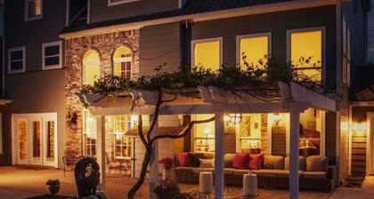 White Oak Lodge-Texas Sized Pool & 24 acre B&B