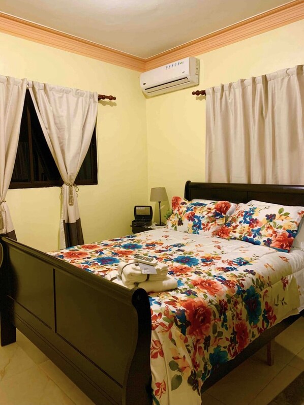 3 chambres, fer et planche Ă repasser, Wi-Fi gratuit